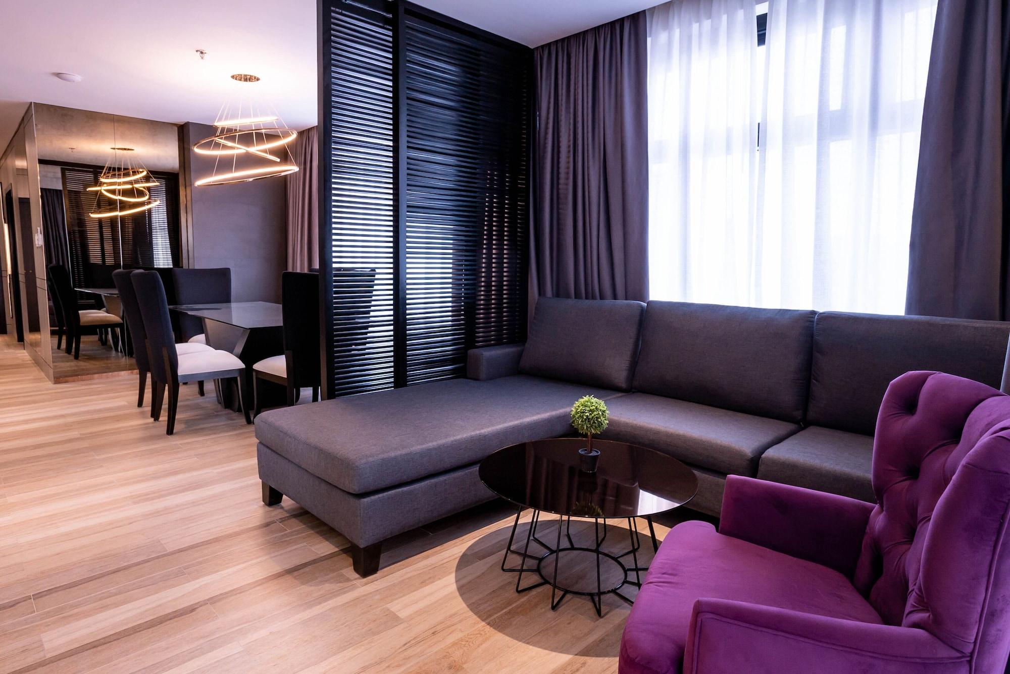 Coro Hotel Makati City Exteriör bild